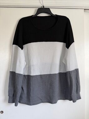 SHEIN Black, White & Gray Colorblock Crew Sweater